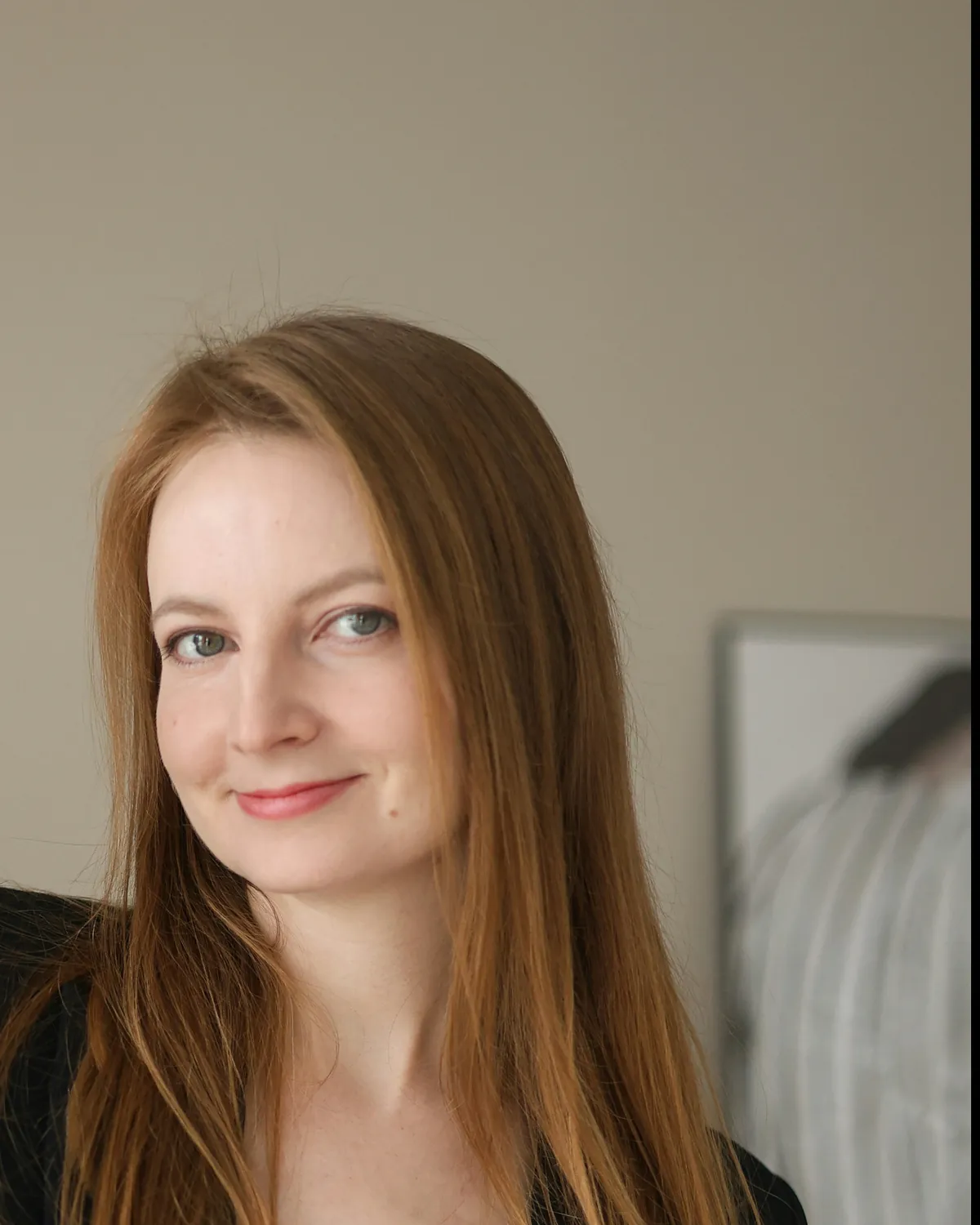 Alexandra Sterling, principal agent